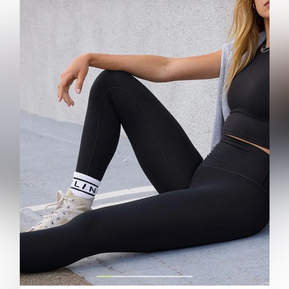 offline by aerie real me 7/8 legging - Picture 1 of 7